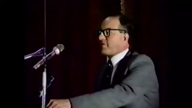 MICHAEL DAVIES SPEAKS: Vintage Address on Vatican II and the Latin Mass