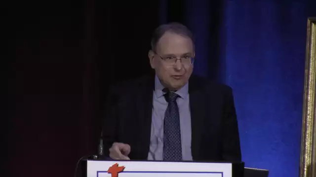 THE LEGAL OPTION: TRADITIONAL CATHOLIC LAWYERS VS. THE COVDIACS - Christopher Ferrara