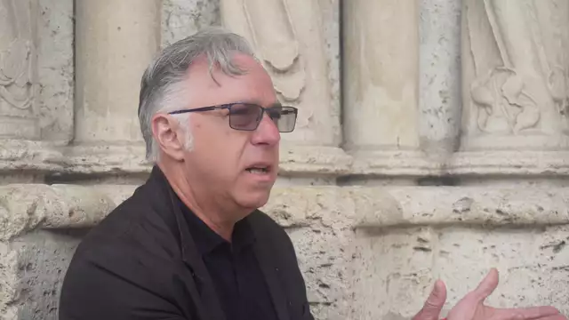 UNITY MATTERS: 20,000 Clans Shut Down City of Chartres