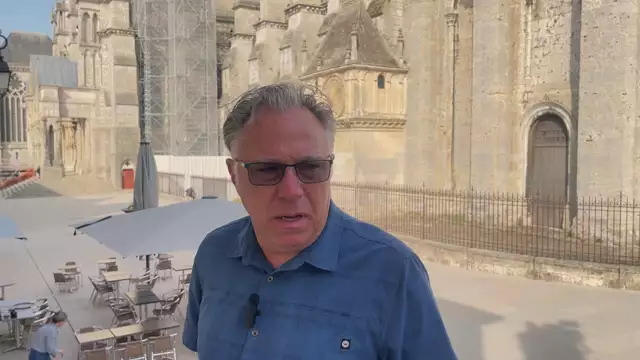 Did Pope Leo Bless the Chartres Pilgrims?